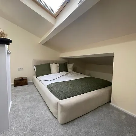 Unique Duplex Apartment Free Parking Free Wi-Fi 6 Minutes From Leeds City Centre Exterior photo