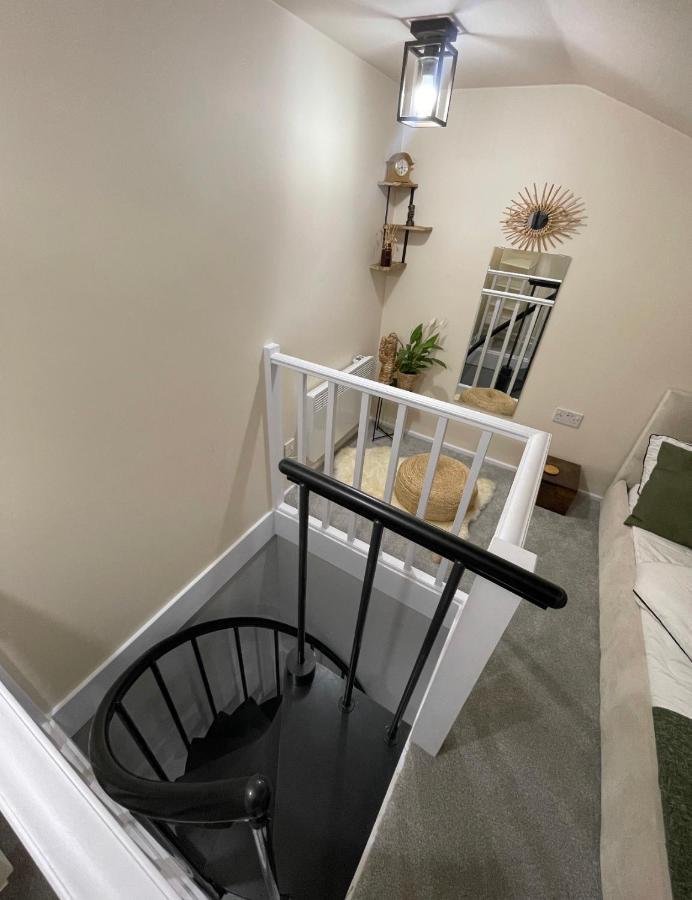 Unique Duplex Free Parking Free Wi-fi 6 Minutes From Leeds Centre Appartamento
